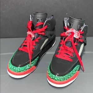 New: Jordan Spizike BG 6.5Y Black/Green/Red